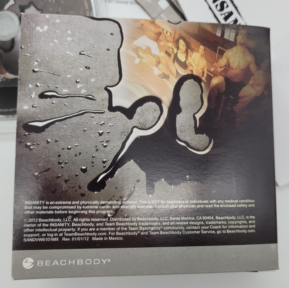 BEACHBODY | Insanity workout DVD set - Picture 15 of 16